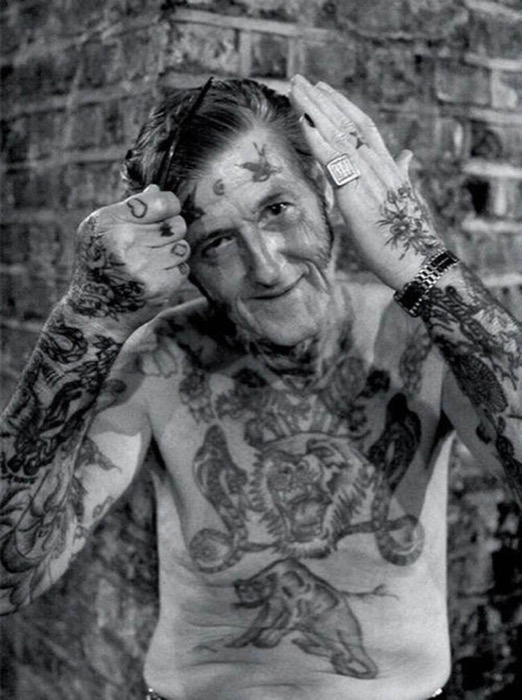 14-seniors-finally-reveal-what-tattoos-look-like-when-youre-older-2