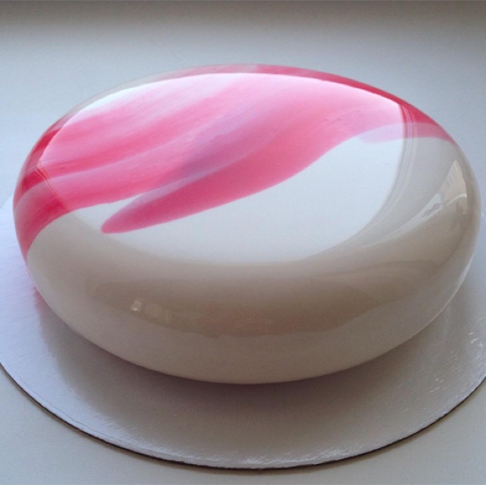 Russian Confectioner Creates Mirror Marble Cakes That Are Just Too Perfect To Be Real